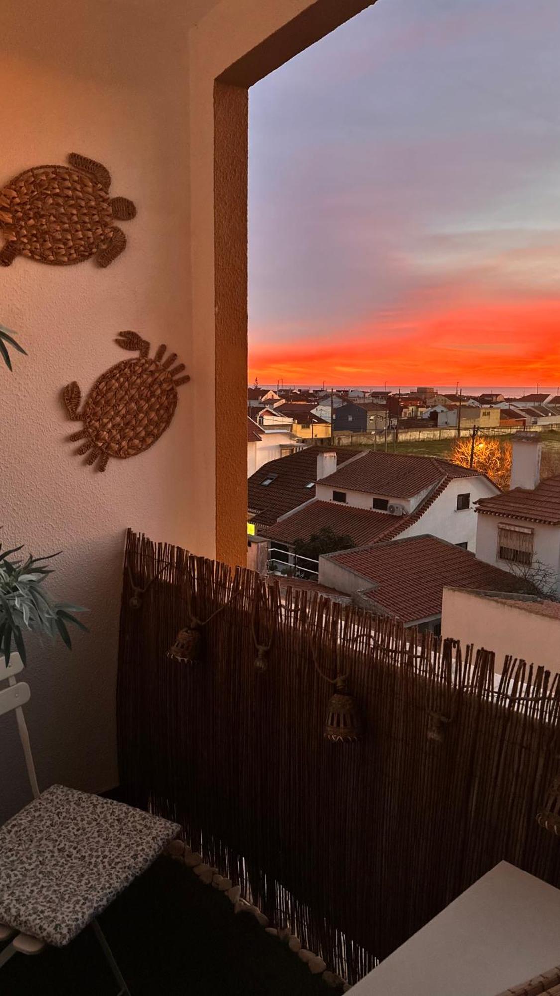 1-Bedroom Sea View Apartment With Private Balcony Costa Da Caparica, Just 5 Minutes From The Beach Costa da Caparica Exterior foto